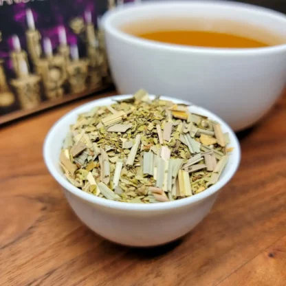 A perfect blend of the finest quality 100% organic ingredients: pure leaf yerba maté, lemongrass, holy basil trinity (tulsi) and ginger.